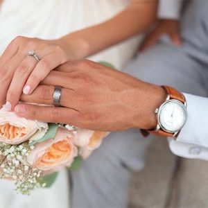 پاسخ به سؤال «خرید ساعت عروس و داماد با کیست؟» در مجله واچ مارکت